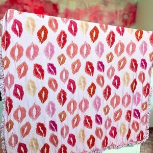 Baby Posh peanut blanket Isabela and beauty shop print Luxette patoo